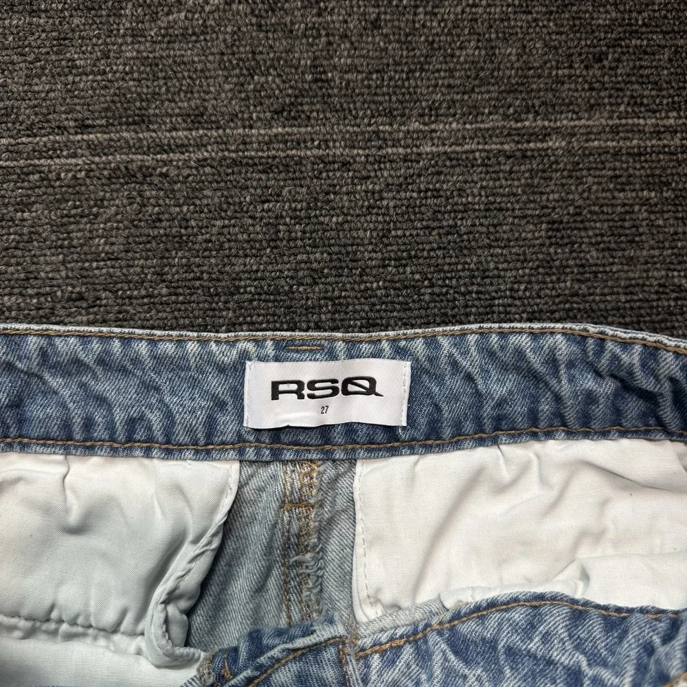 Women's RSQ Baggy Denim Cargo Jeans Light Wash Size 27x28 - Picture 4 of 7